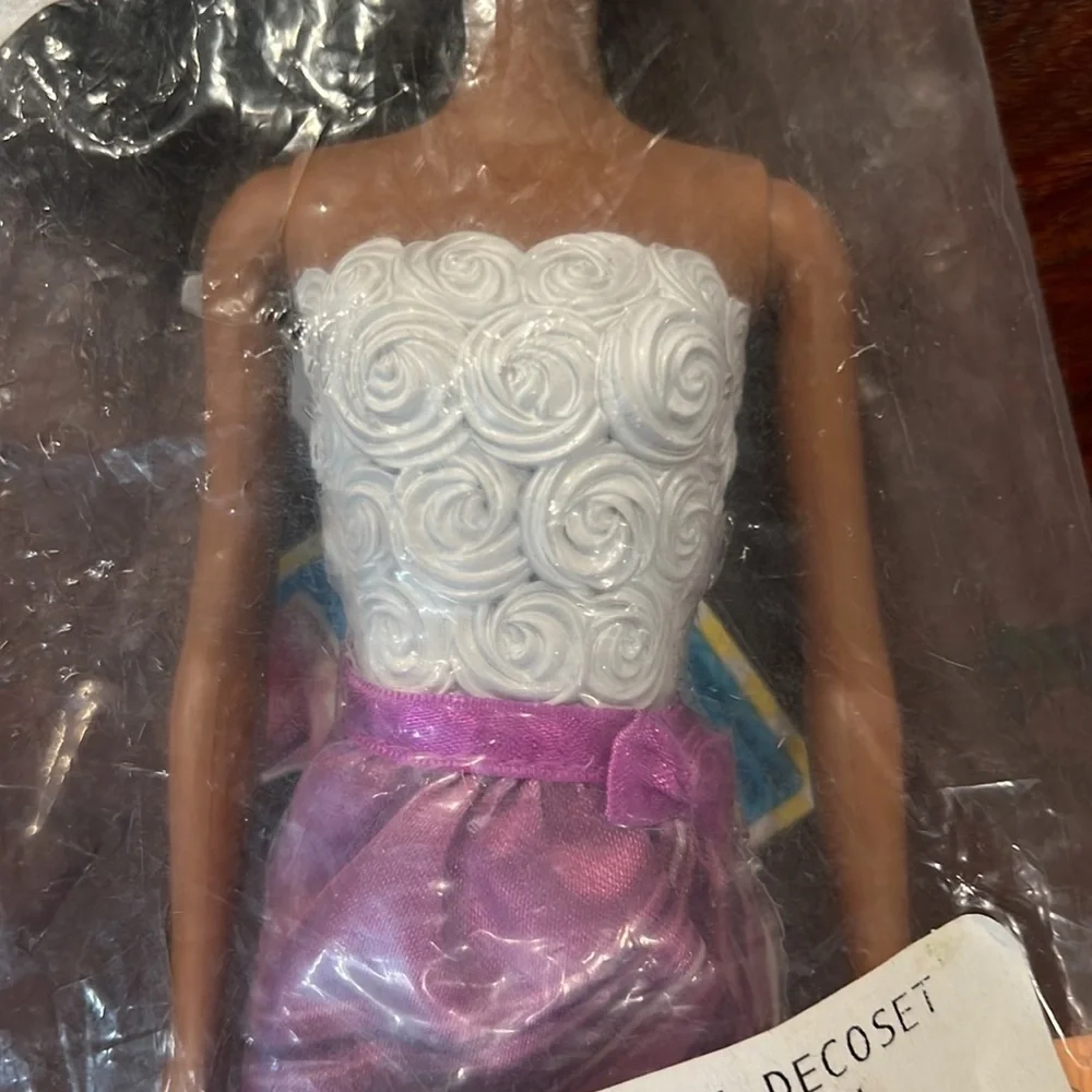 New cake baby doll brown hair